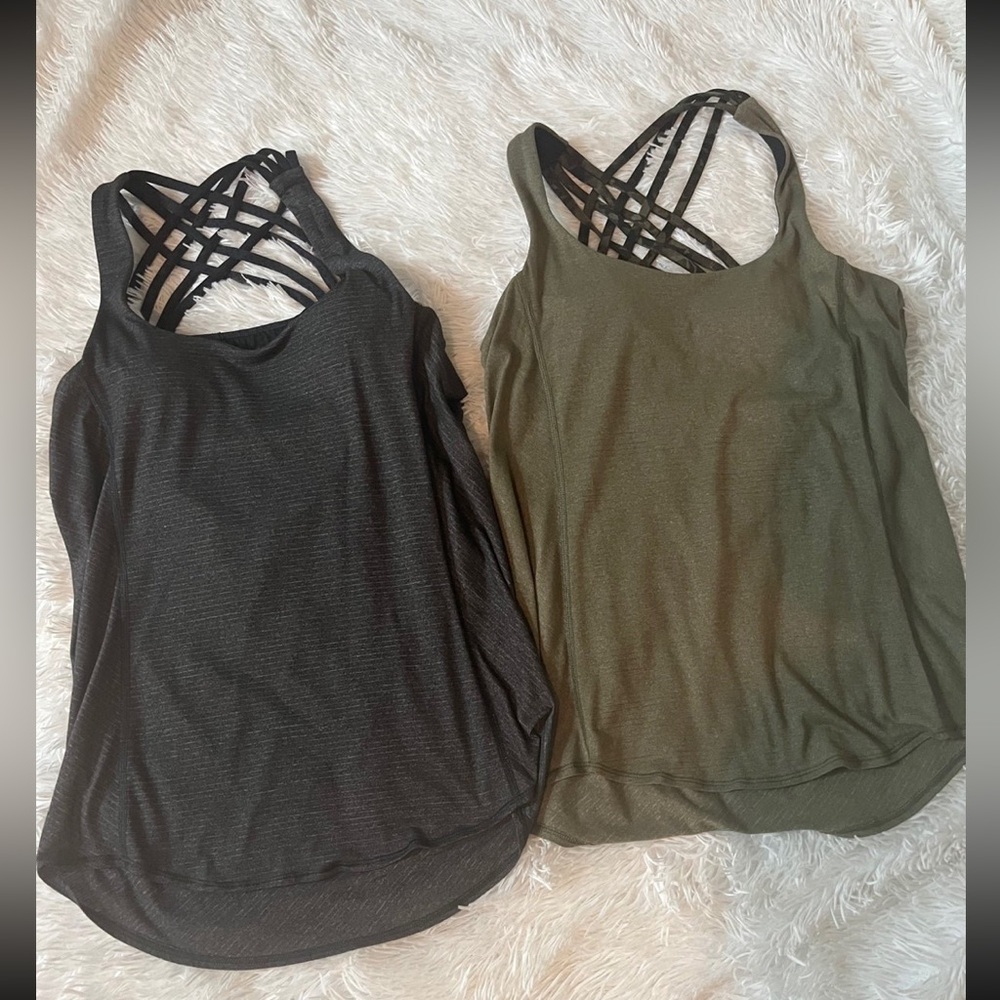 Bundle! 2 Lululemon Lighten Up Loose Tanks Size 2